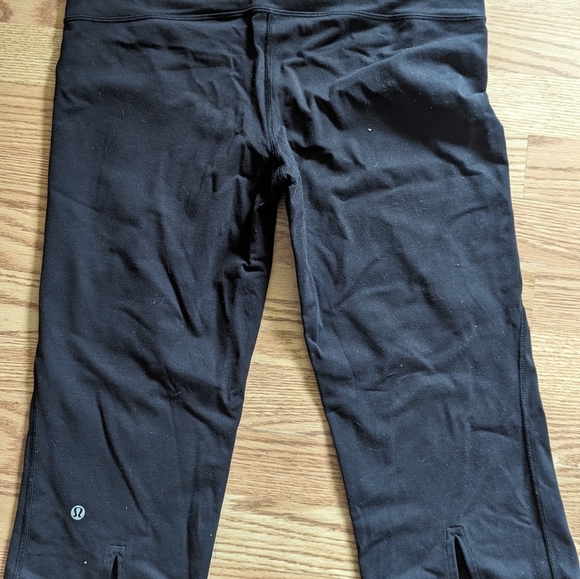 Lululemon wide leg crops - Picture 4 of 4